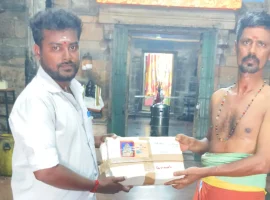 vibuthi-pocket-and-wall-clock-gift-distribution (4)